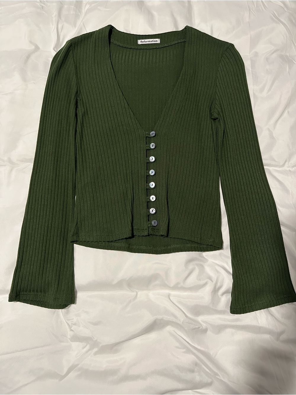 NWOT Reformation Dark Olive Ribbed Button-Front V-Neck Crop Top